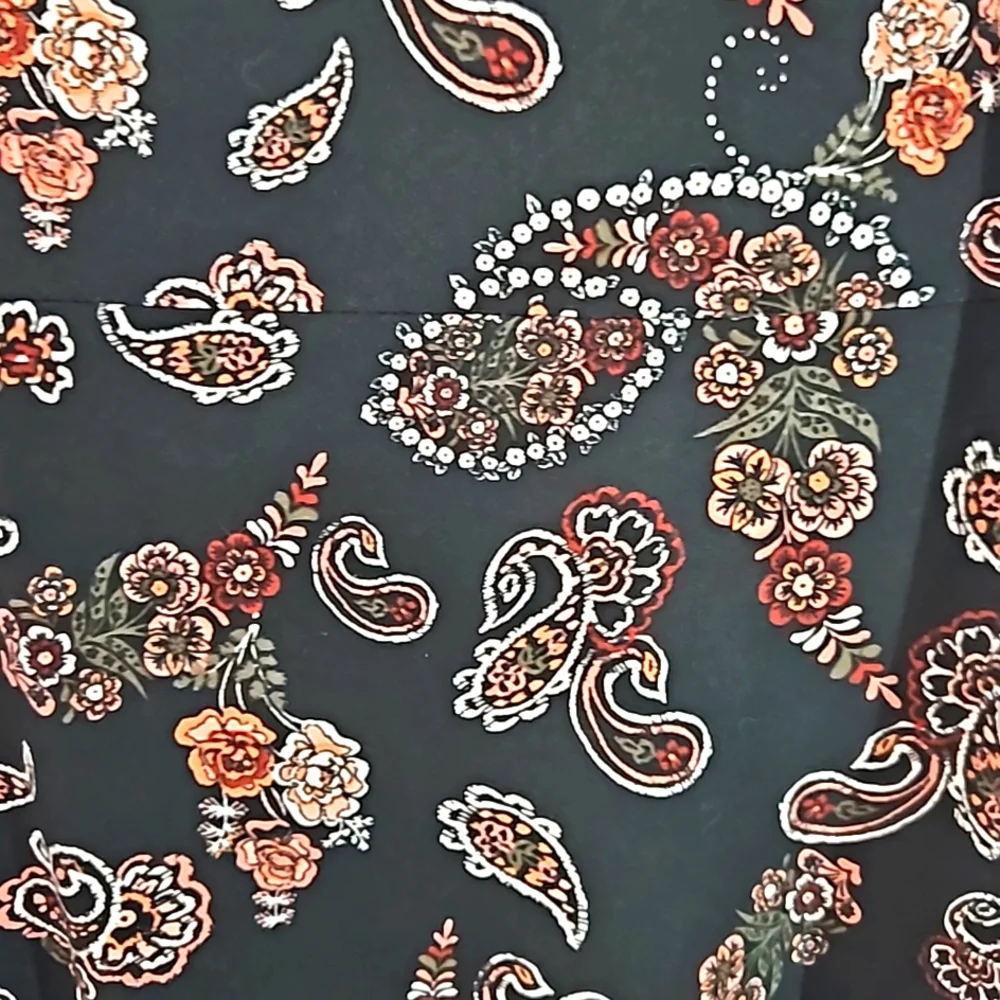 So Juniors Raglan Black Paisley Mini Dress Size Medium - Picture 3 of 9